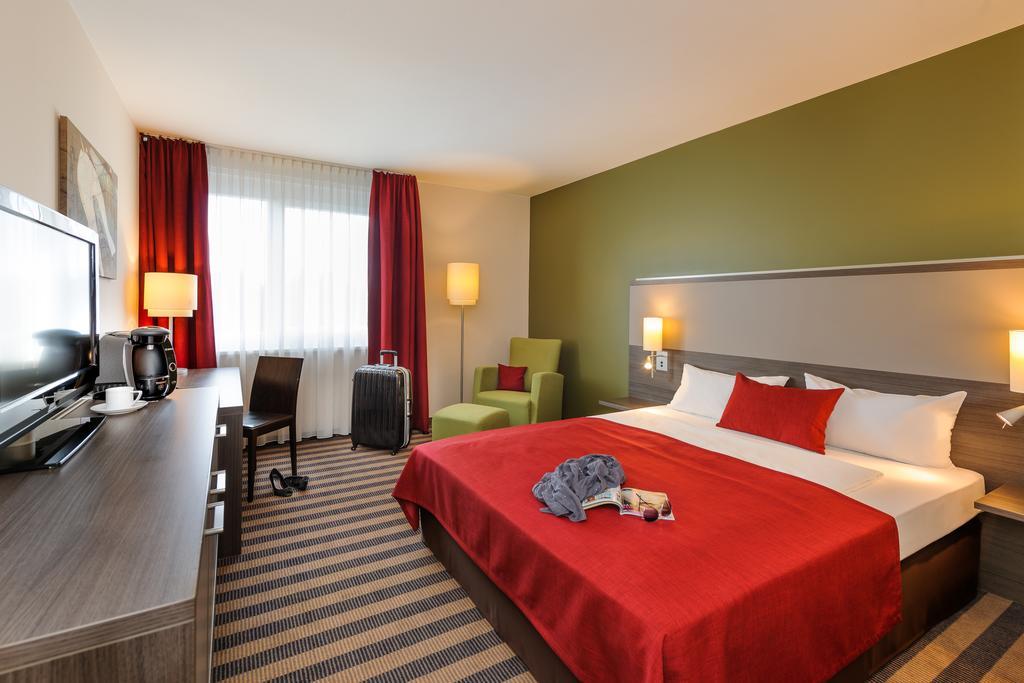 Mercure Airport Hotel Berlin Tegel Εξωτερικό φωτογραφία
