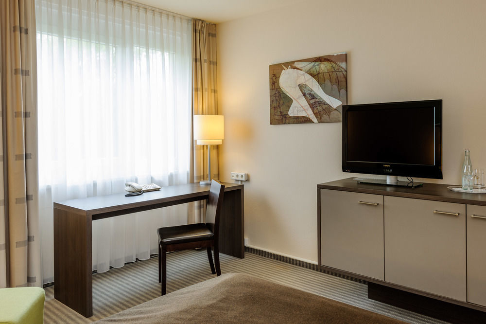 Mercure Airport Hotel Berlin Tegel Εξωτερικό φωτογραφία